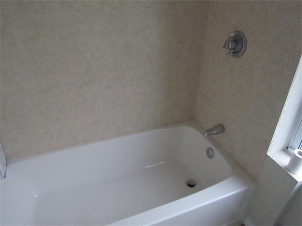 8 Dybeck Street Worcester, MA 01607 - Photo 10 of 13 Gallery Image 10