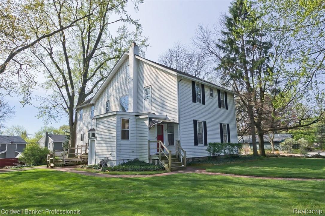 2324 Crooks Road Royal Oak, MI 48073 - Photo 5 of 51 A4.jpg