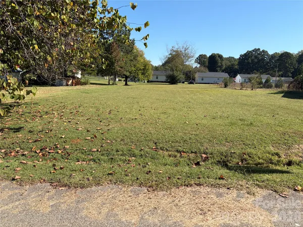 $37,500 | 304 Howell Street, Cherryville, NC 28021