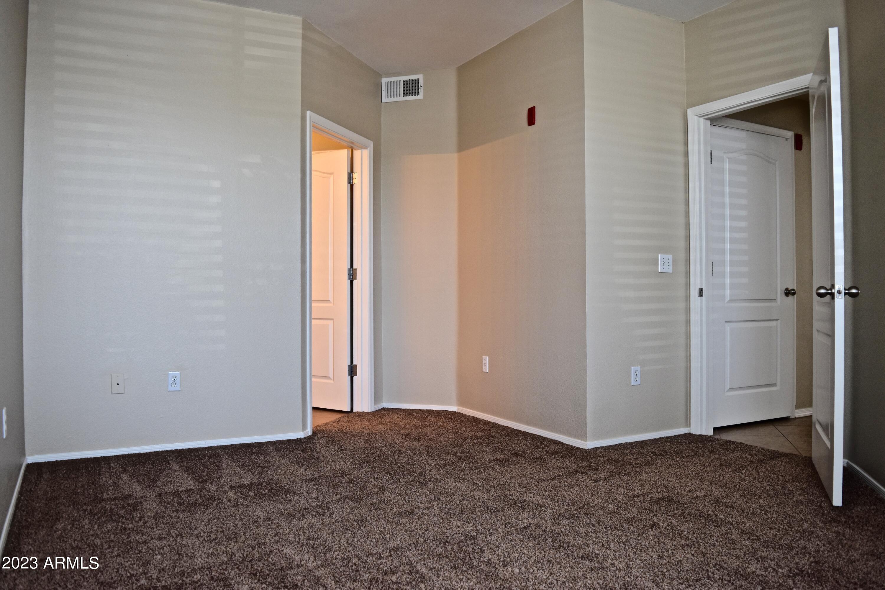 1701 East Colter Street, Unit 185 Phoenix, AZ 85016 - Photo 14 of 30 DSC_0099