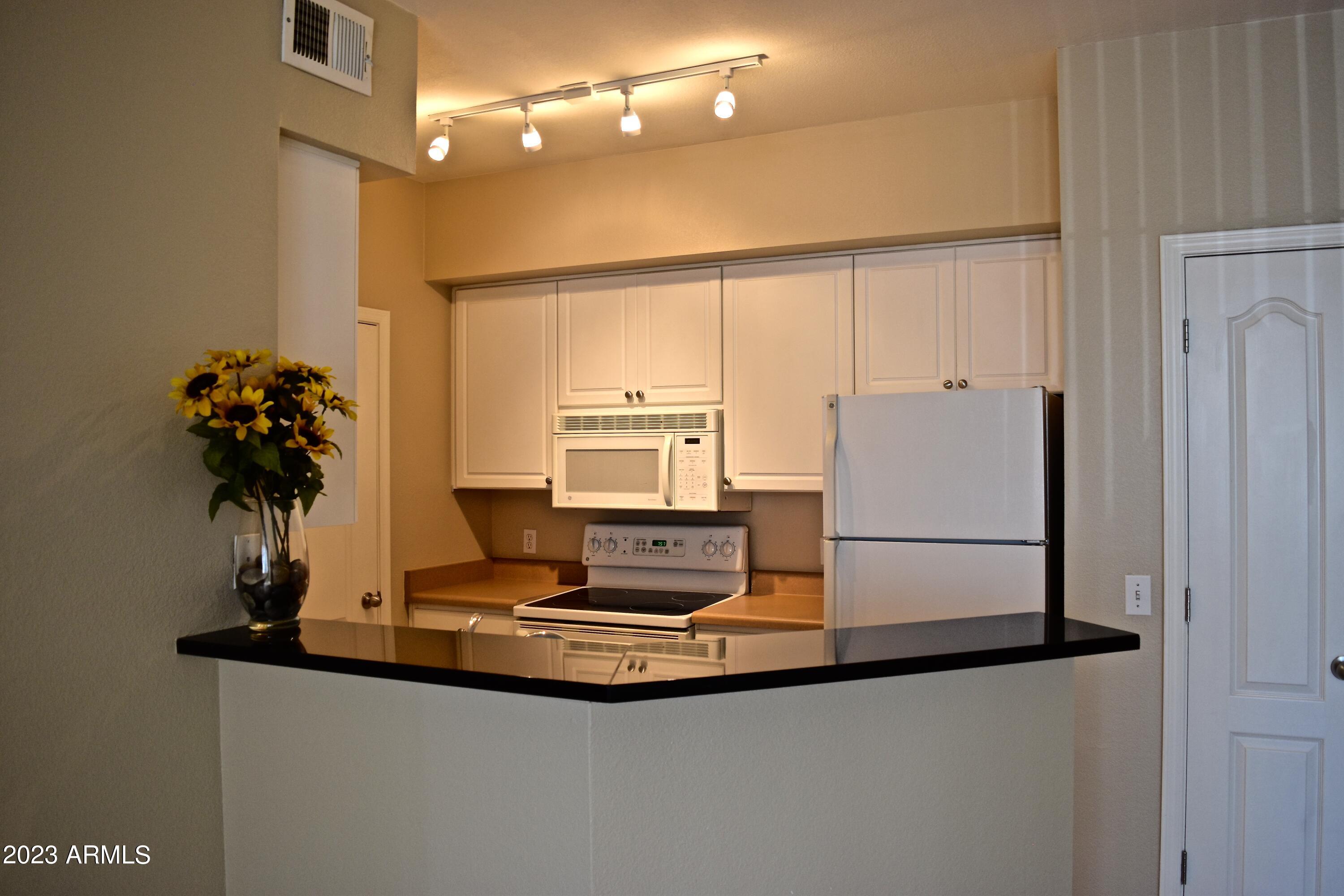 1701 East Colter Street, Unit 185 Phoenix, AZ 85016 - Photo 2 of 30 DSC_0089