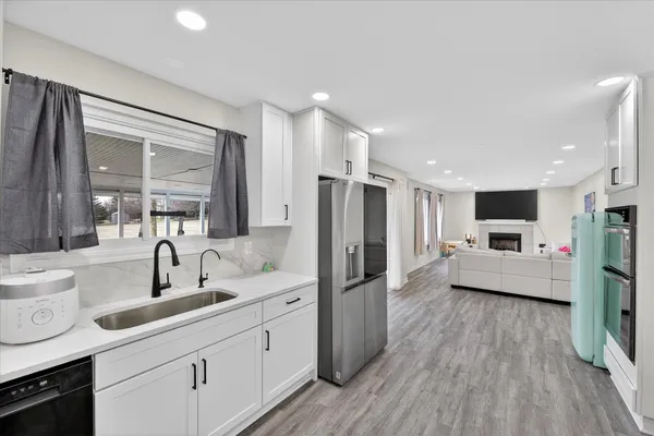 $689,000 | 177 West Willis Road, Saline, MI 48176