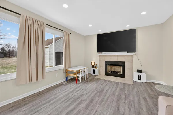 $689,000 | 177 West Willis Road, Saline, MI 48176