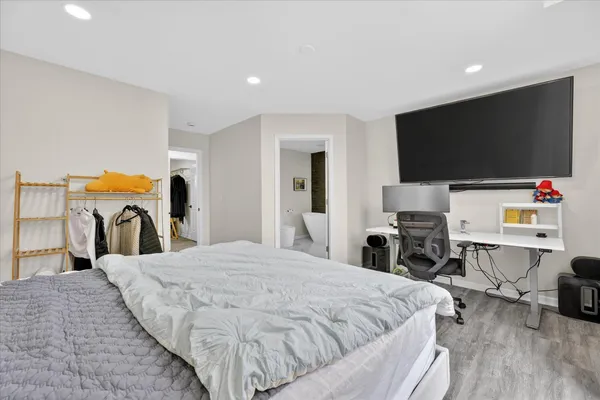 $689,000 | 177 West Willis Road, Saline, MI 48176