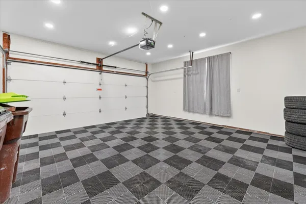 $689,000 | 177 West Willis Road, Saline, MI 48176