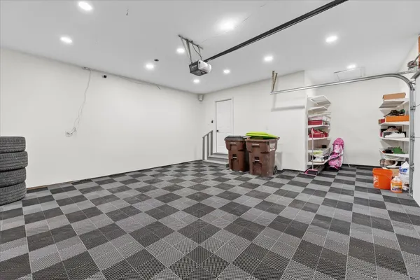 $689,000 | 177 West Willis Road, Saline, MI 48176