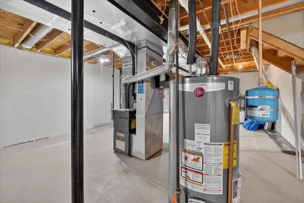 $689,000 | 177 West Willis Road, Saline, MI 48176