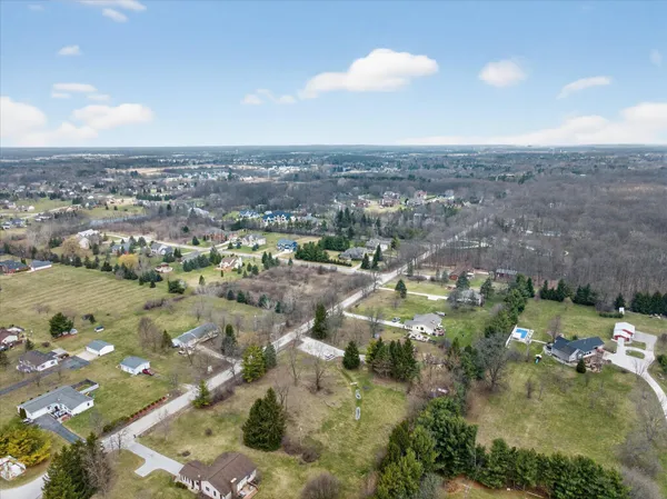 $689,000 | 177 West Willis Road, Saline, MI 48176