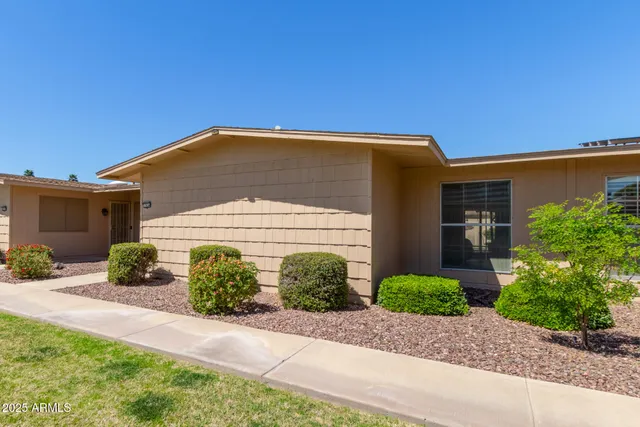 $220,000 | 17634 North 102nd Drive, Sun City, AZ 85373