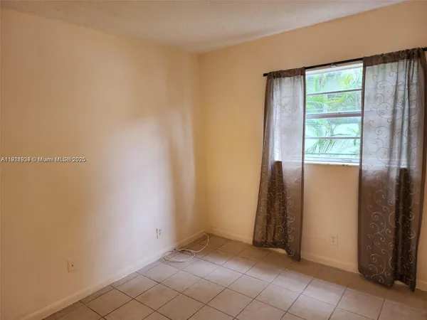 $1,430 | 241 Southeast 9th Avenue, Unit 110, Pompano Beach, FL 33060