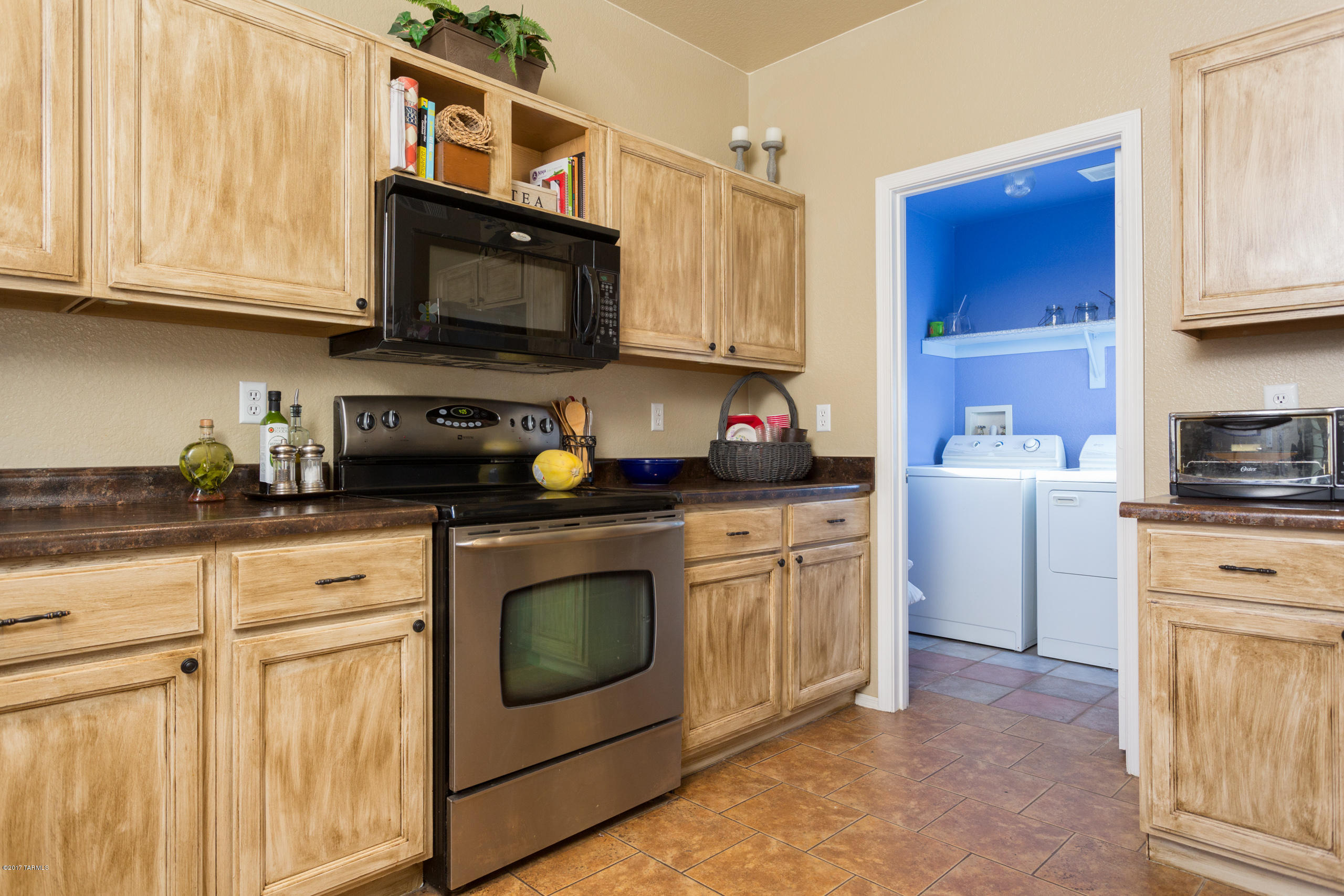 8810 North Rivulet Place Tucson, AZ 85743 - Photo 7 of 23 Gallery Image 7