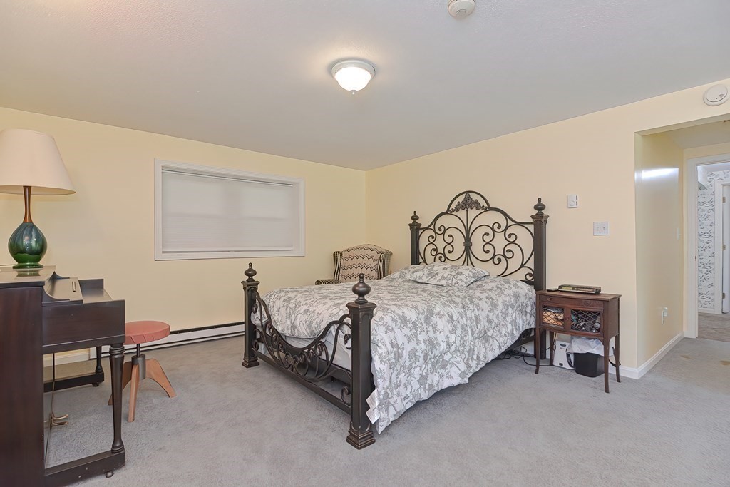 18 Peabody Road Shirley, MA 01464 - Photo 24 of 36