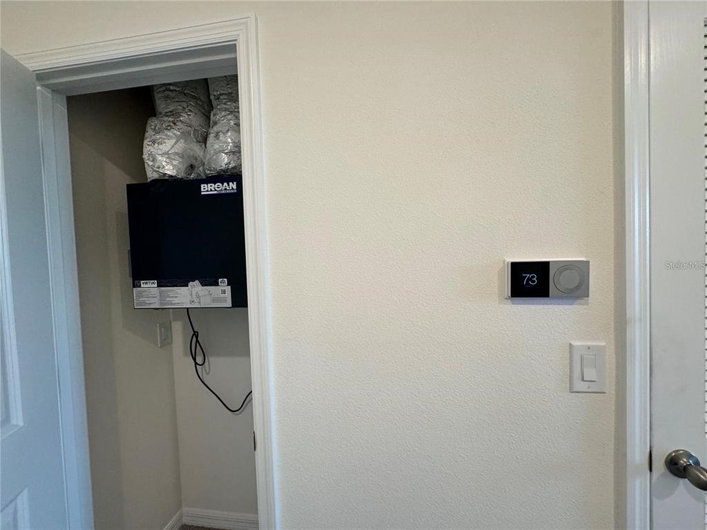 4561 Small Creek Road Kissimmee, FL 34744 - Photo 25 of 32 a view of a hallway