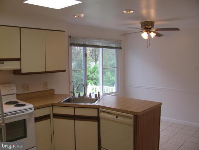 8490 Roberts Road Ellicott City, MD 21043 - Photo 12 of 15 Kitchen