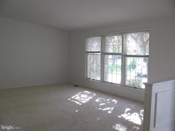 8490 Roberts Road Ellicott City, MD 21043 - Photo 2 of 15 Living Room