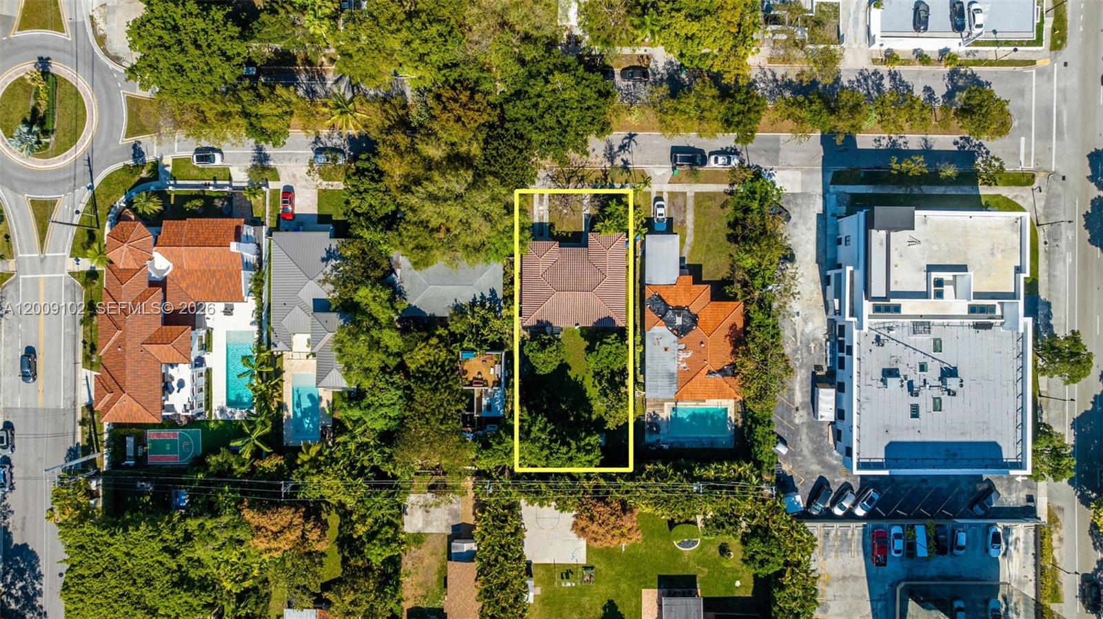 330 Southwest 27th Road Miami, FL 33129 - Photo 53 of 62 an aerial view of multiple house