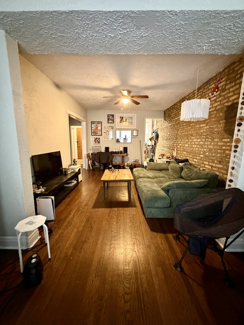 713 West Barry Avenue, Unit N1 Chicago, IL 60657 - Photo 13 of 18