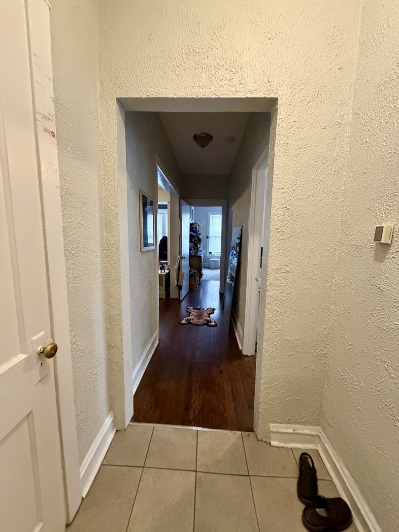 713 West Barry Avenue, Unit N1 Chicago, IL 60657 - Photo 4 of 18