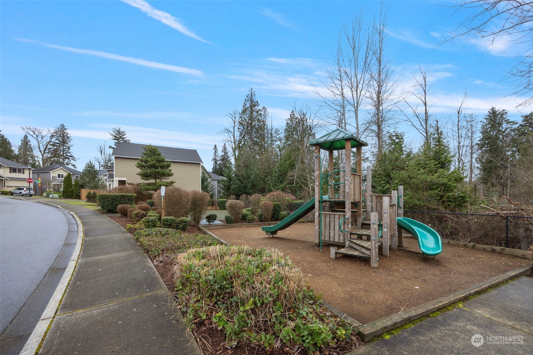 320 Graham Avenue Northeast Renton, WA 98059 - Photo 25 of 26 a view of a park with swings
