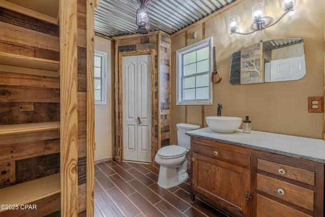 $295,000 | 151 Swamp Haven Road, Vernon, FL 32462