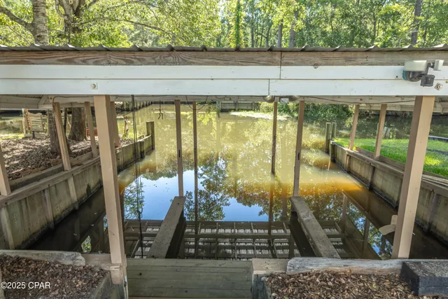 $295,000 | 151 Swamp Haven Road, Vernon, FL 32462