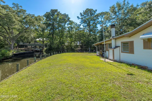 $295,000 | 151 Swamp Haven Road, Vernon, FL 32462