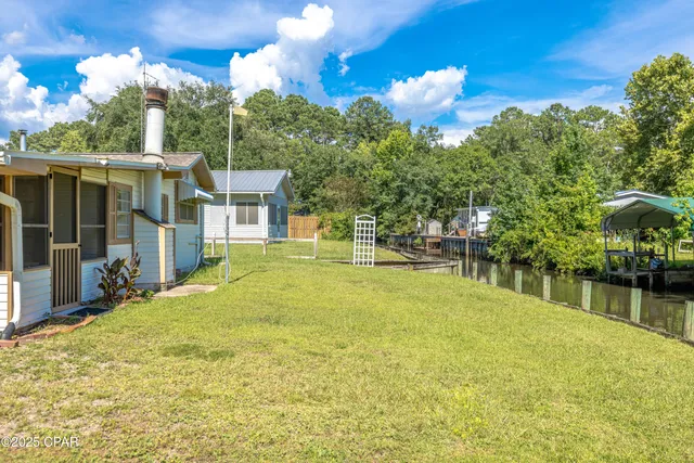 $295,000 | 151 Swamp Haven Road, Vernon, FL 32462