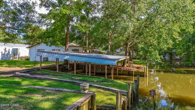 $295,000 | 151 Swamp Haven Road, Vernon, FL 32462