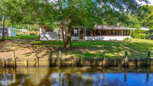 $295,000 | 151 Swamp Haven Road, Vernon, FL 32462