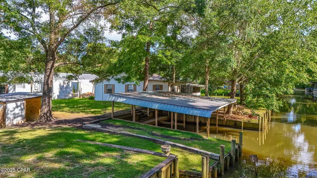 $295,000 | 151 Swamp Haven Road, Vernon, FL 32462