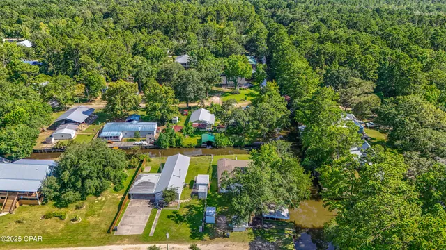 $295,000 | 151 Swamp Haven Road, Vernon, FL 32462