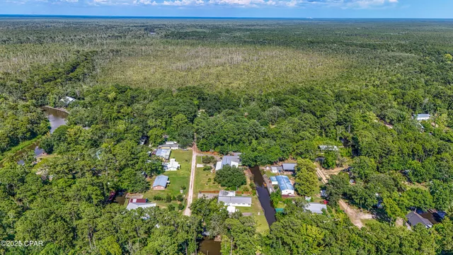 $295,000 | 151 Swamp Haven Road, Vernon, FL 32462