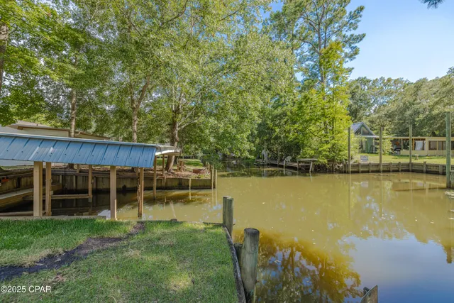 $295,000 | 151 Swamp Haven Road, Vernon, FL 32462