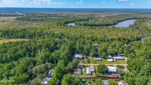 $295,000 | 151 Swamp Haven Road, Vernon, FL 32462