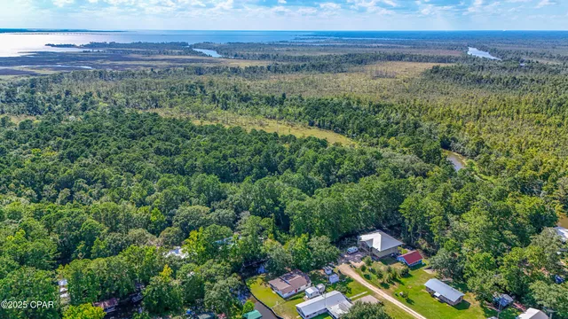 $295,000 | 151 Swamp Haven Road, Vernon, FL 32462