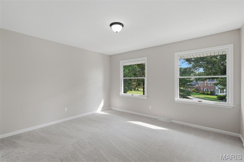 17141 Chaise Ridge Road Chesterfield, MO 63005 - Photo 13 of 32 Gallery Image 13