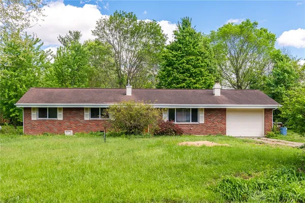 $349,900 | 4628 Carol Drive, Yellow Springs, OH 45387