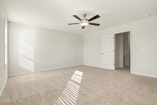 $349,950 | 40 East Emily Gardens Drive, Selma, NC 27576