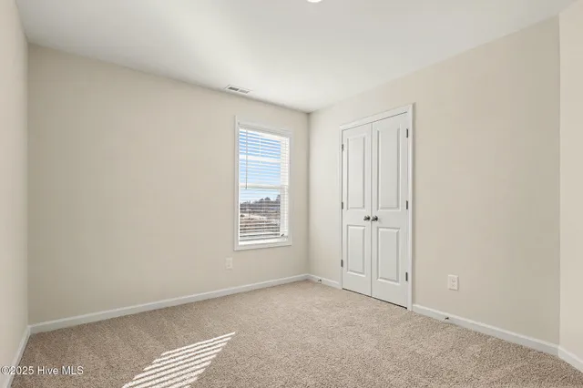 $349,950 | 40 East Emily Gardens Drive, Selma, NC 27576