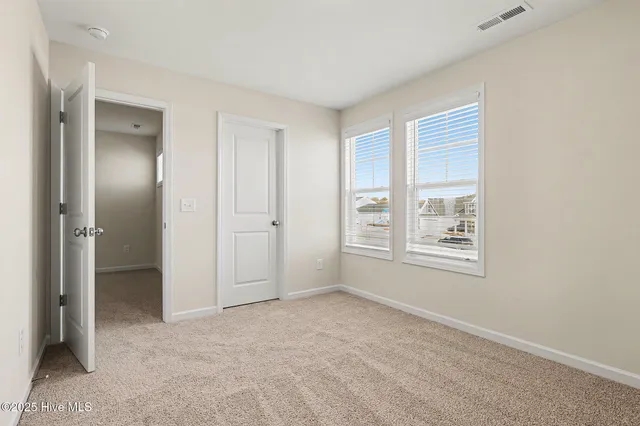 $349,950 | 40 East Emily Gardens Drive, Selma, NC 27576