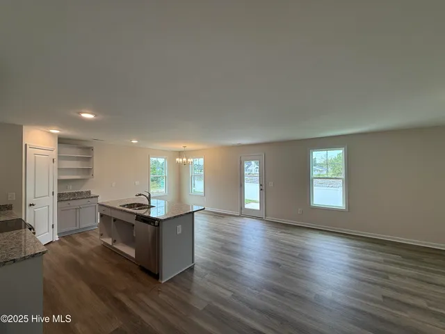 $349,950 | 40 East Emily Gardens Drive, Selma, NC 27576