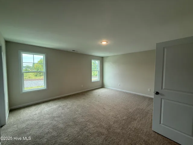 $349,950 | 40 East Emily Gardens Drive, Selma, NC 27576