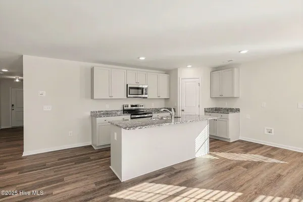 $349,995 | 40 East Emily Gardens Drive, Selma, NC 27576