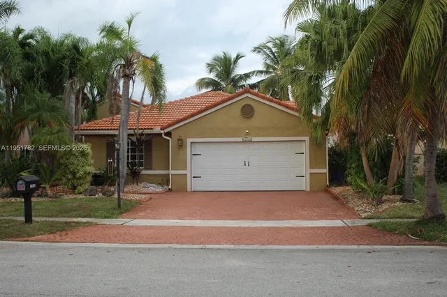 $550,000 | 18801 Northwest 5th Street, Pembroke Pines, FL 33029