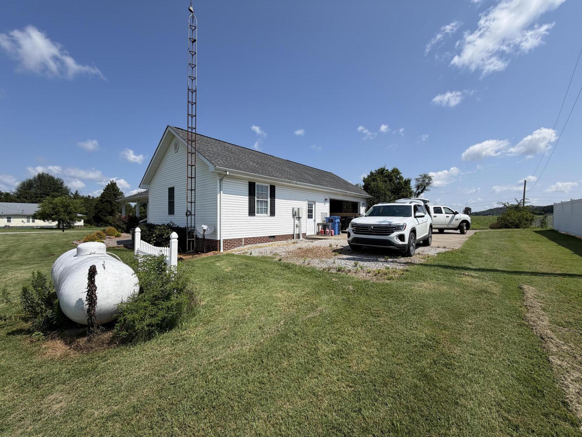 12985 Marion Road Princeton, KY 42445 - Photo 7 of 12 IMG_2933