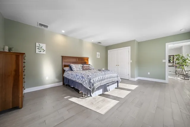 $999,500 | 86 Lynn Fells Parkway, Saugus, MA 01906