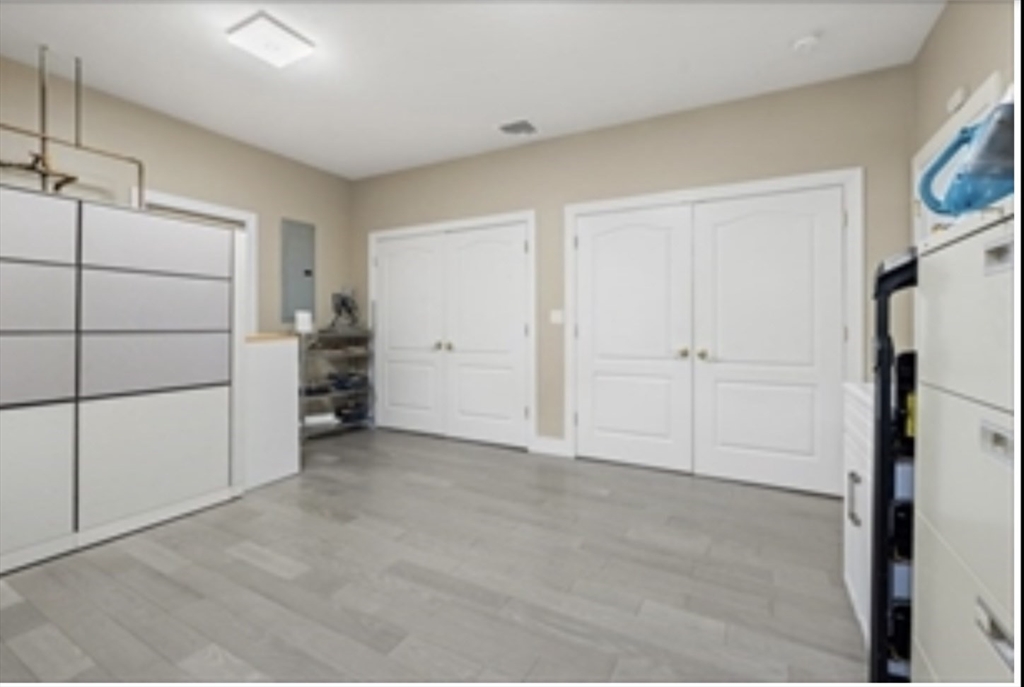 86 Lynn Fells Parkway Saugus, MA 01906 - Photo 36 of 42