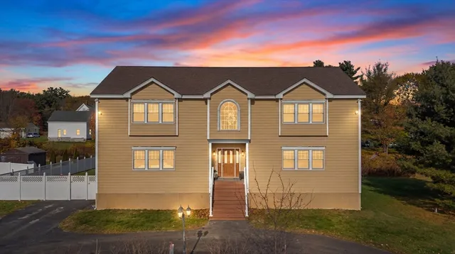 $999,500 | 86 Lynn Fells Parkway, Saugus, MA 01906