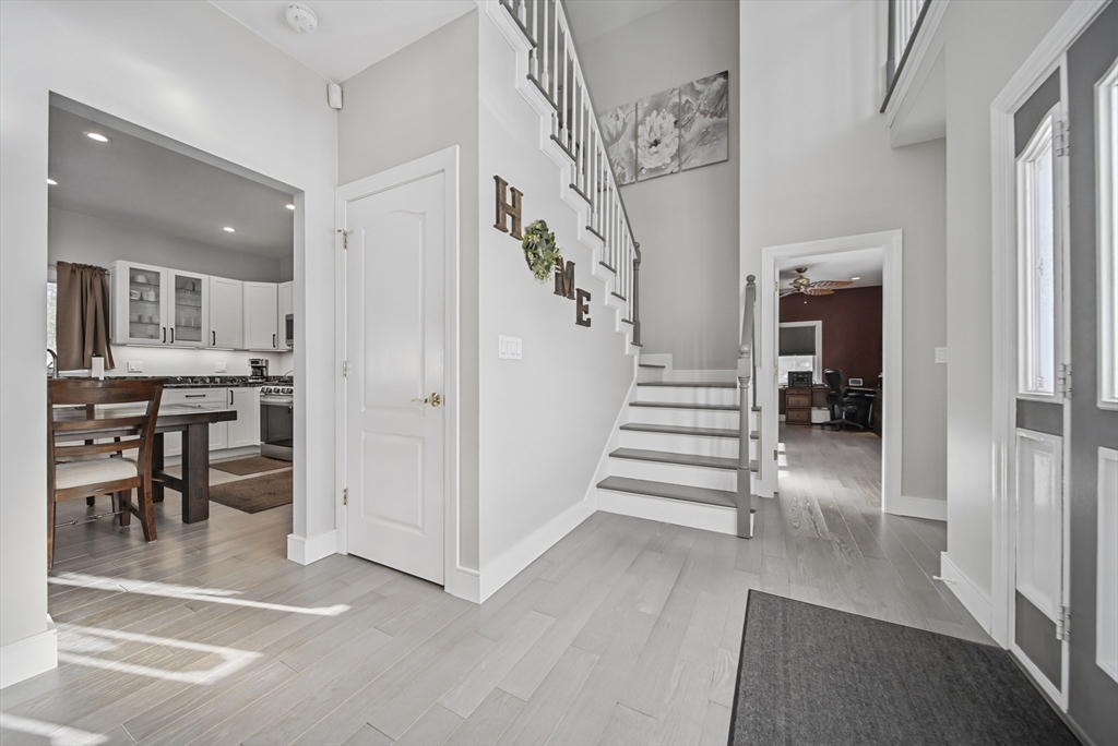 86 Lynn Fells Parkway Saugus, MA 01906 - Photo 4 of 42