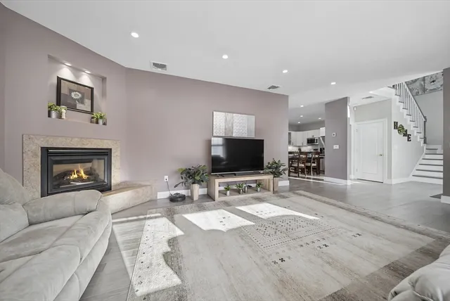 $999,500 | 86 Lynn Fells Parkway, Saugus, MA 01906